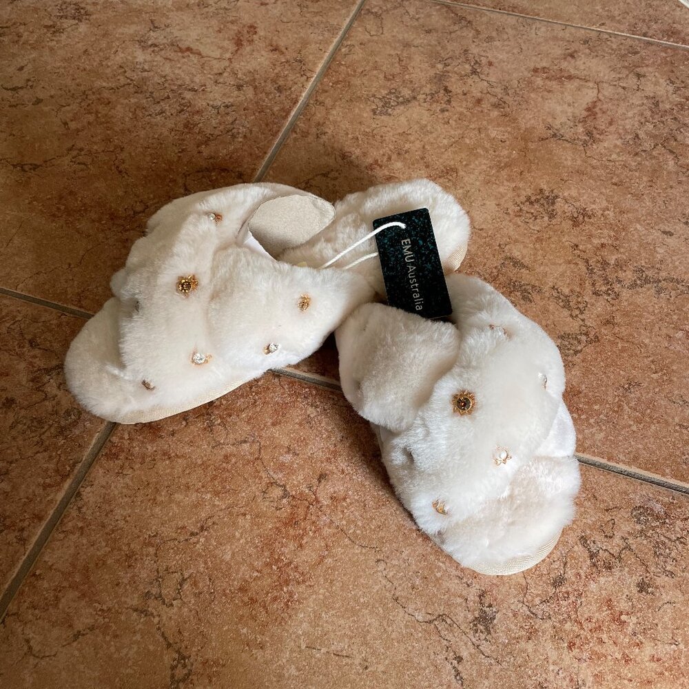 NWT Emu Australia Mayberry Jewels Sheepskin Slipper  - Size 8 - Natural Color